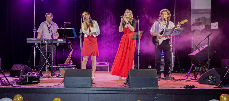 2503_Ples NB Rodina v centru_160