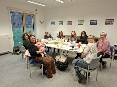 besídka pěstouni 25