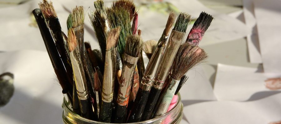 brush-1886200_1280