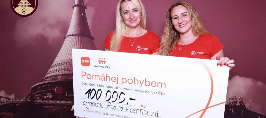 předání šeku Nadace ČEZ